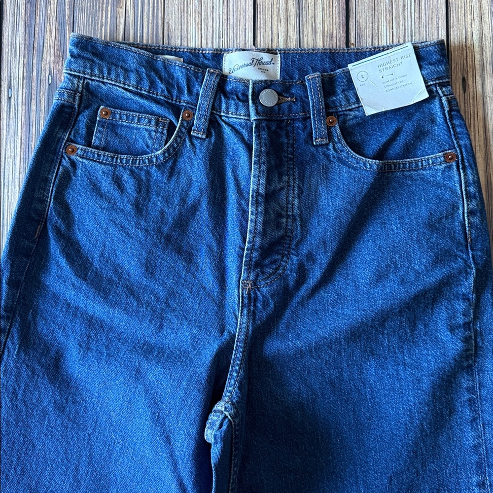 NWT Universal Thread High Rise Straight Jean 2 - Picture 2 of 6